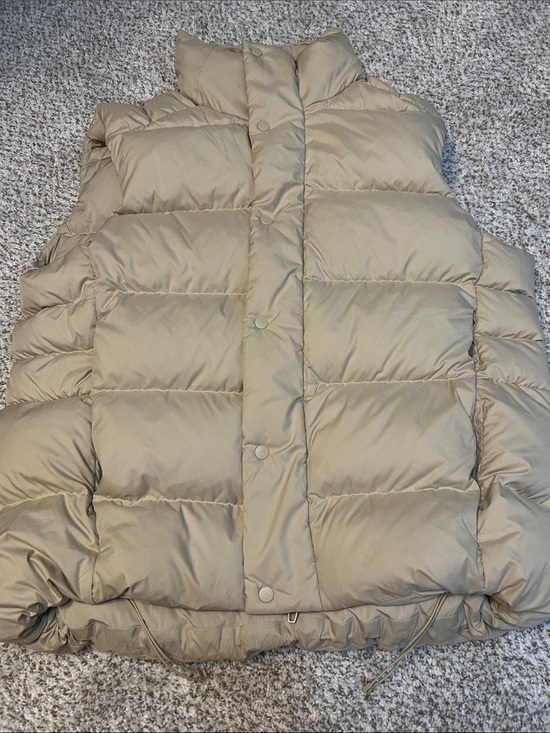 lululemon athletica Jackets & Blazers - lululemon athletica Beige Puffer Vest NEVER WORN